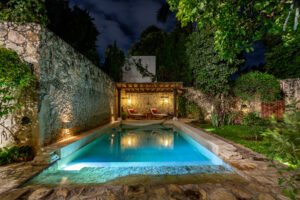 Private modern colonial estate with lush gardens in Mérida’s Historic Center