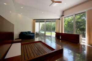 LAKE HOUSE