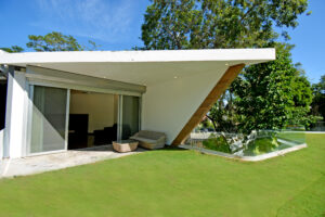 LAKE HOUSE