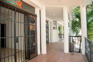 LAS BRISAS RESIDENCES – B301