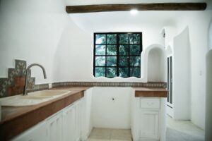 LAS BRISAS RESIDENCES – B301