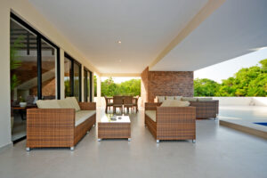 SERENE LIFE IN A CONTEMPORARY VILLA