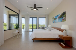 SERENE LIFE IN A CONTEMPORARY VILLA
