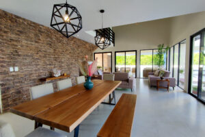 SERENE LIFE IN A CONTEMPORARY VILLA