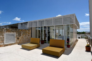 Coastal oasis high ceilings in Mamitas Beach