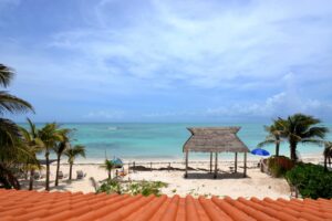 PLAYA PARAISO BEACHFRONT TRES LEONES VILLA