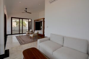 PLAYA PARAISO BEACHFRONT TRES LEONES VILLA