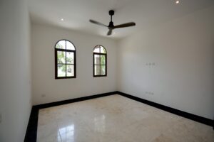 PLAYA PARAISO BEACHFRONT TRES LEONES VILLA