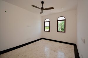 PLAYA PARAISO BEACHFRONT TRES LEONES VILLA