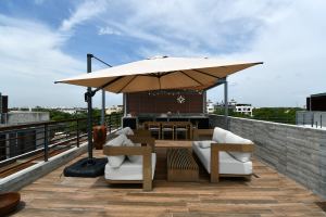 Exclusive Pent-house with Private Whirlpool Tub