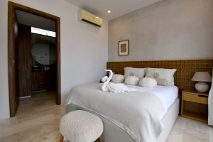 Exclusive Pent-house with Private Whirlpool Tub