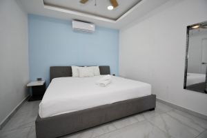 Boutique Building in Downtown Playa del Carmen
