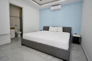 Boutique Building in Downtown Playa del Carmen