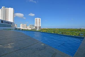 Elegance on the Caribbean Horizon