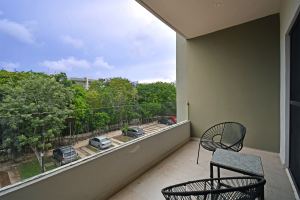 Modern Three-Bedroom Apartment with Terrace in Selvanova, Coto 8