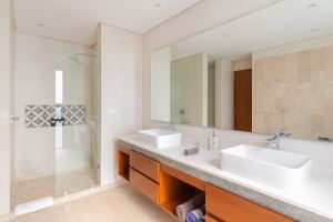 Panoramic View Modern Sophisticated Harmony