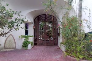 Royal Palms Condo