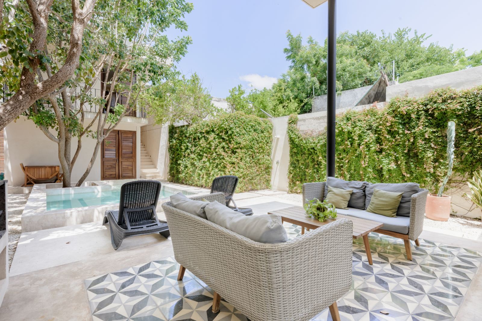 Private Colonial Oasis