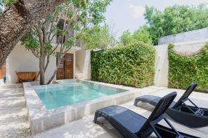 Private Colonial Oasis