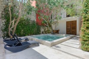 Private Colonial Oasis