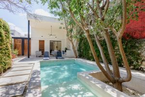 Private Colonial Oasis