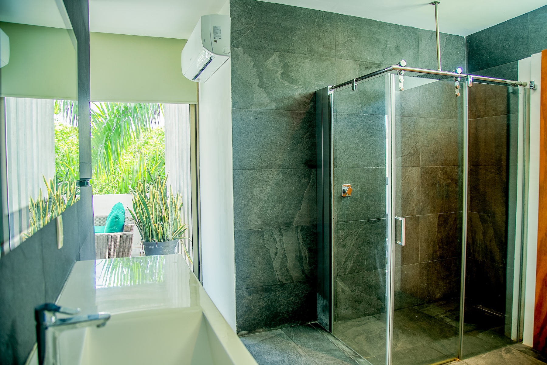Tropical Living with Contemporary Design in Holbox Island