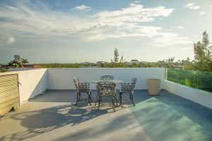 Tropical Living with Contemporary Design in Holbox Island