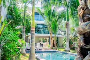 Tropical Living with Contemporary Design in Holbox Island