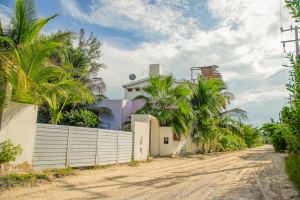 Tropical Living with Contemporary Design in Holbox Island
