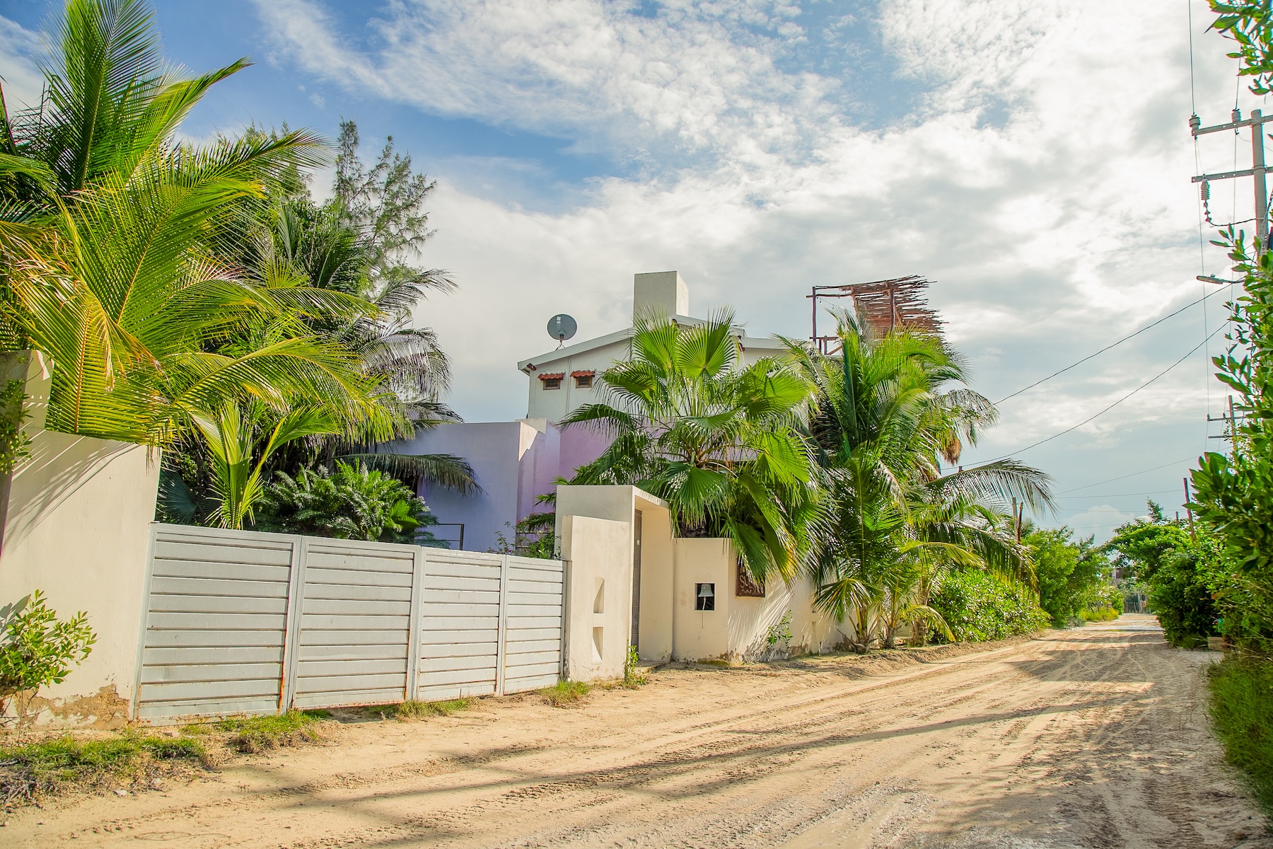 Tropical Living with Contemporary Design in Holbox Island