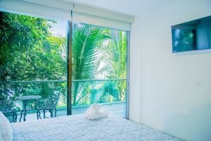 Tropical Living with Contemporary Design in Holbox Island