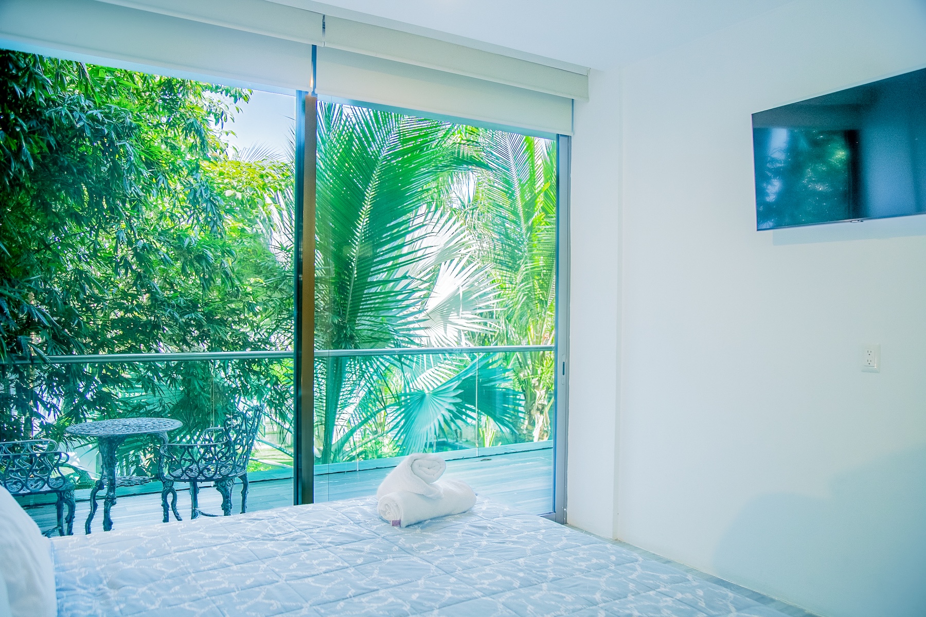 Tropical Living with Contemporary Design in Holbox Island