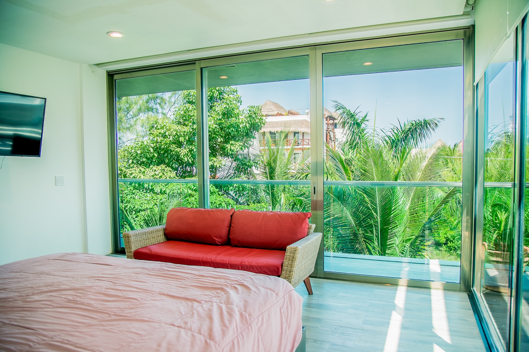 Tropical Living with Contemporary Design in Holbox Island