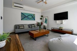 Quinto Sol | Pure Essential Light in Aldea Zama