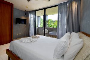 Casa Selva | 2-Bedroom Townhouse, One in Ground Floor | Luum Zama