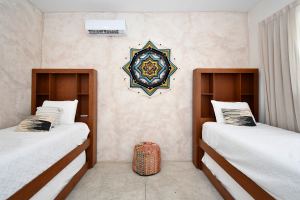 Casa Piedra | 3-Bedroom Townhouse – One Lock-Off