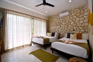 Casa Piedra | 3-Bedroom Townhouse – One Lock-Off