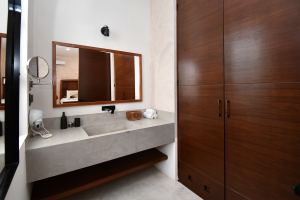 Casa Piedra | 3-Bedroom Townhouse – One Lock-Off