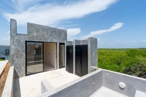 Villa Steps from the Sea in the Hotel Zone in Tulum
