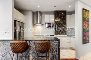St Regis 2806