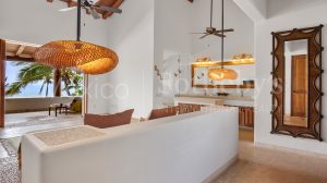 Casa Playa Blanca Zihuatanejo
