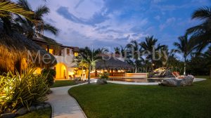 Casa Playa Blanca Zihuatanejo