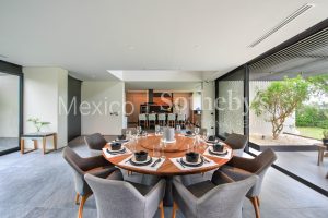 Paseo de las Flores Paraiso Country Club