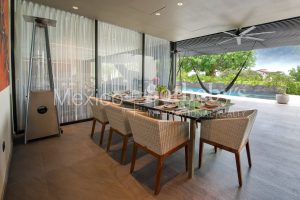 Paseo de las Flores Paraiso Country Club