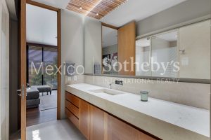 Casa El Secreto, Bosque Real.