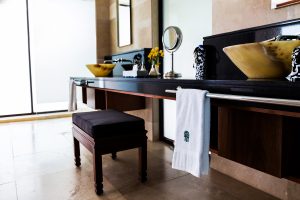 Los Agaves Banyan Tree