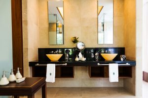 Los Agaves Banyan Tree
