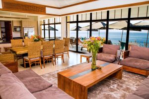Los Agaves Banyan Tree